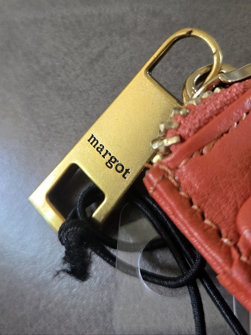 New Margot New York Genuine Leather Betty Zip Card Case - Picture 3 of 4